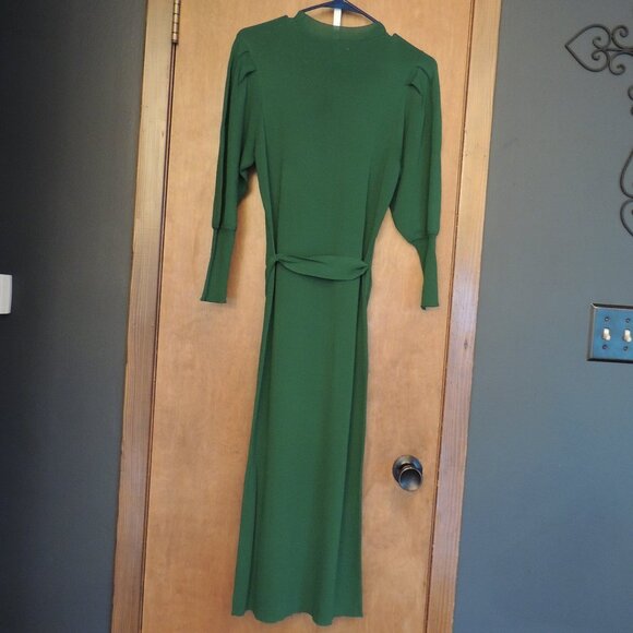 Eva Mendes NY&C Green Knit Midi Dress • Button Shoulder • Belted • Size M - Picture 5 of 7